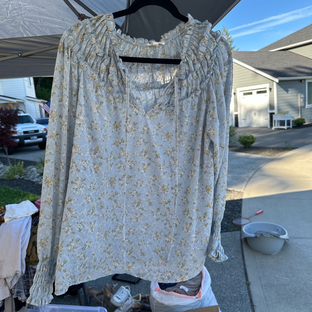 Cream and Yellow Ruched Ruffled Long Sleeve Blouse